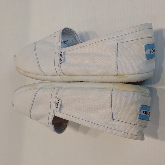 Toms Women's White With Blue Contrast Stitching Classic Alpargata Loafer Flats - Picture 8 of 12